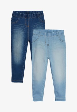 Set aus zwei Jeans: eine dunkelblaue und eine hellblaue, beide mit elastischem Bund und subtilen Fading-Effekten, mit Taschendetails.