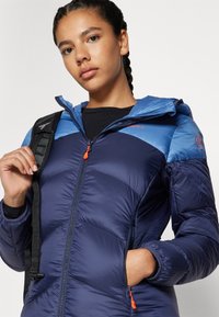 La Sportiva NATURE  - Down jacket - deep sea/moonlight