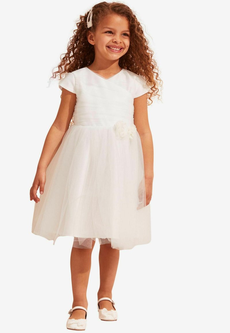 Lipsy REGULAR FIT - Kokteilinė suknelė / vakarėlių suknelė - ivory