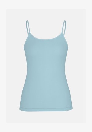 Camisole bleu clair sans manches avec fines bretelles et encolure dégagée sur un fond uni.