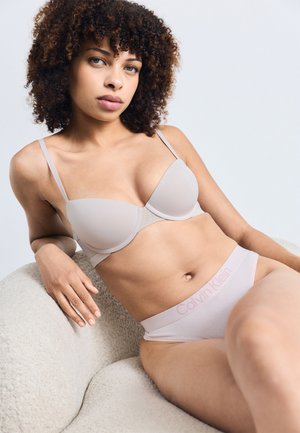 THONG - String - eggshell pink