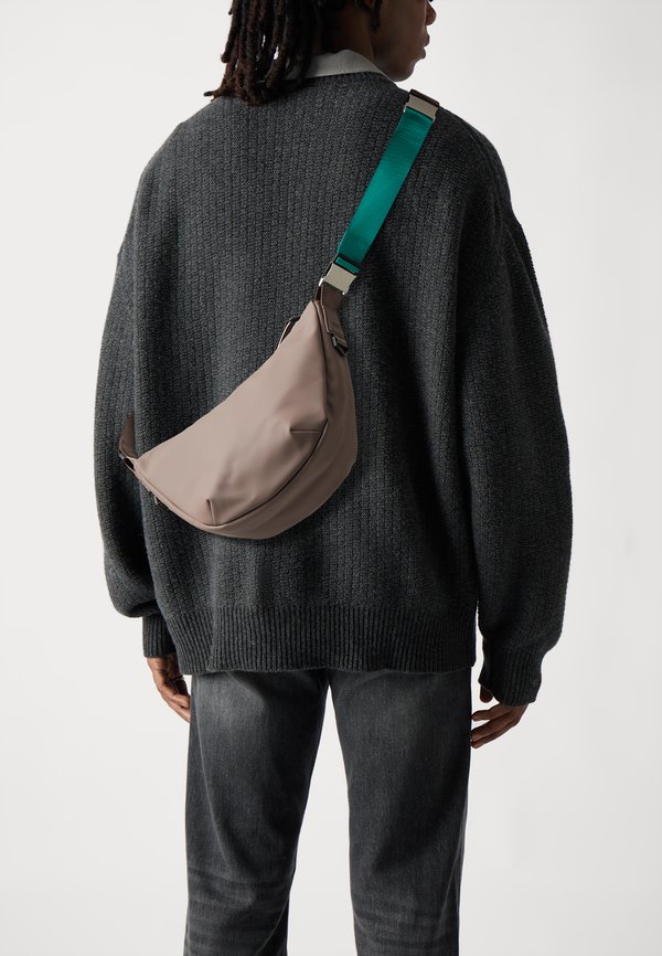 VALERA SHOULDER BAG UNISEX - Bum bag - shade