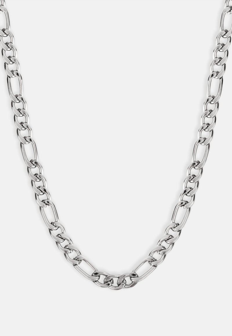 Sudraba ķēdes kaklarota ar savstarpēji savienotiem ovāla un apaļā forma links, kurai ir pulēta virsma, kas izceļ gludu faktūru un vienotu dizainu.