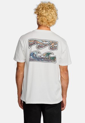 Billabong CRAYON WAVE  - Print T-shirt - white