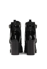 Kazar Stivaletti stringati - black