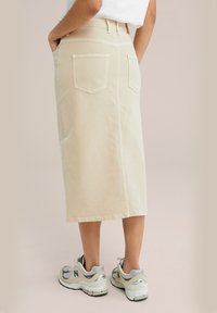 WE Fashion BLUE RIDGE - Ozko oprijeto krilo - beige