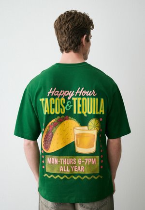 Next, BOXY FIT - GRAPHIC PRINT HEAVY WEIGHT T-SHIRT . - Nyomott mintás póló - green tacos