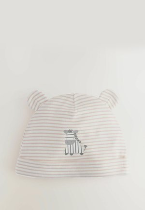 Paskowana niemowlęca czapka w białym i delikatnym różowym kolorze, z zaokrąglonymi uszkami oraz graficznym wizerunkiem zebry w szarym kolorze, z paskami i kępą włosów.