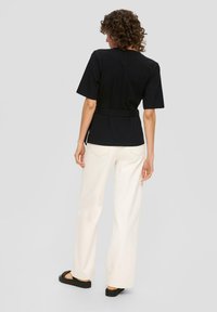 s.Oliver IN WICKEL-OPTIK - Blouse - schwarz