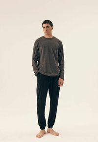 Henderson MIKE SET ciemnoszary