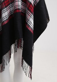 Vero Moda Kapper - black