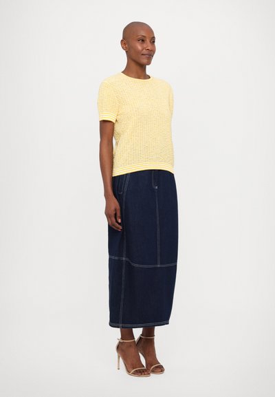 CLOSED CREW NECK SHORT SLEEVE - Print T-shirt - yellow