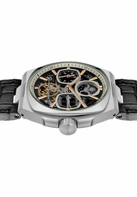 Automatische Uhr mit schwarzem Ziffernblatt, silberfarbenem Gehäuse, transparentem Skelettdesign, goldenen Akzenten und schwarzem Lederarmband.