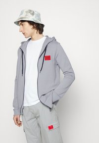 HUGO DAPLE - Camisola com fecho - silver