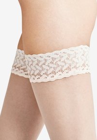 FALKE SHELINA 12 DENIER ULTRA-SHEER - Strumpfhose - white