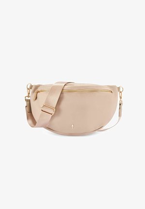Beżowa torebka typu crossbody w kształcie półksiężyca z regulowanym paskiem, złotym suwakiem i małym złotym logo na przodzie.