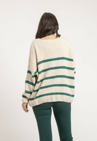Dona x Lisa COL V RAYURES KLERVI - Pullover - vert