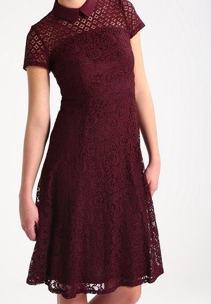 Dorothy Perkins, Robe de jour - red