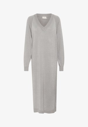 Robe grise à manches longues avec un décolleté en V, fabriquée dans un matériau texturé et scintillant, présentant des poignets côtelés et une silhouette droite.