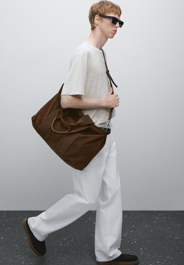 CONTRAST - Basic T-shirt3