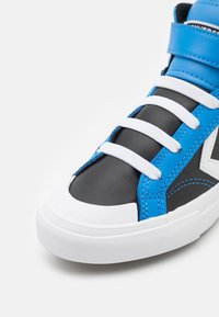Converse PRO BLAZE UNISEX - Höga sneakers - blue slushy/black/white