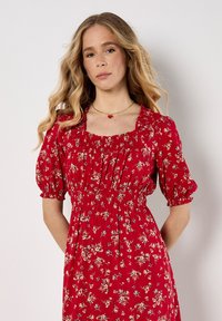 Apricot DITSY FLORAL MILKMAID MIDI - Freizeitkleid - red