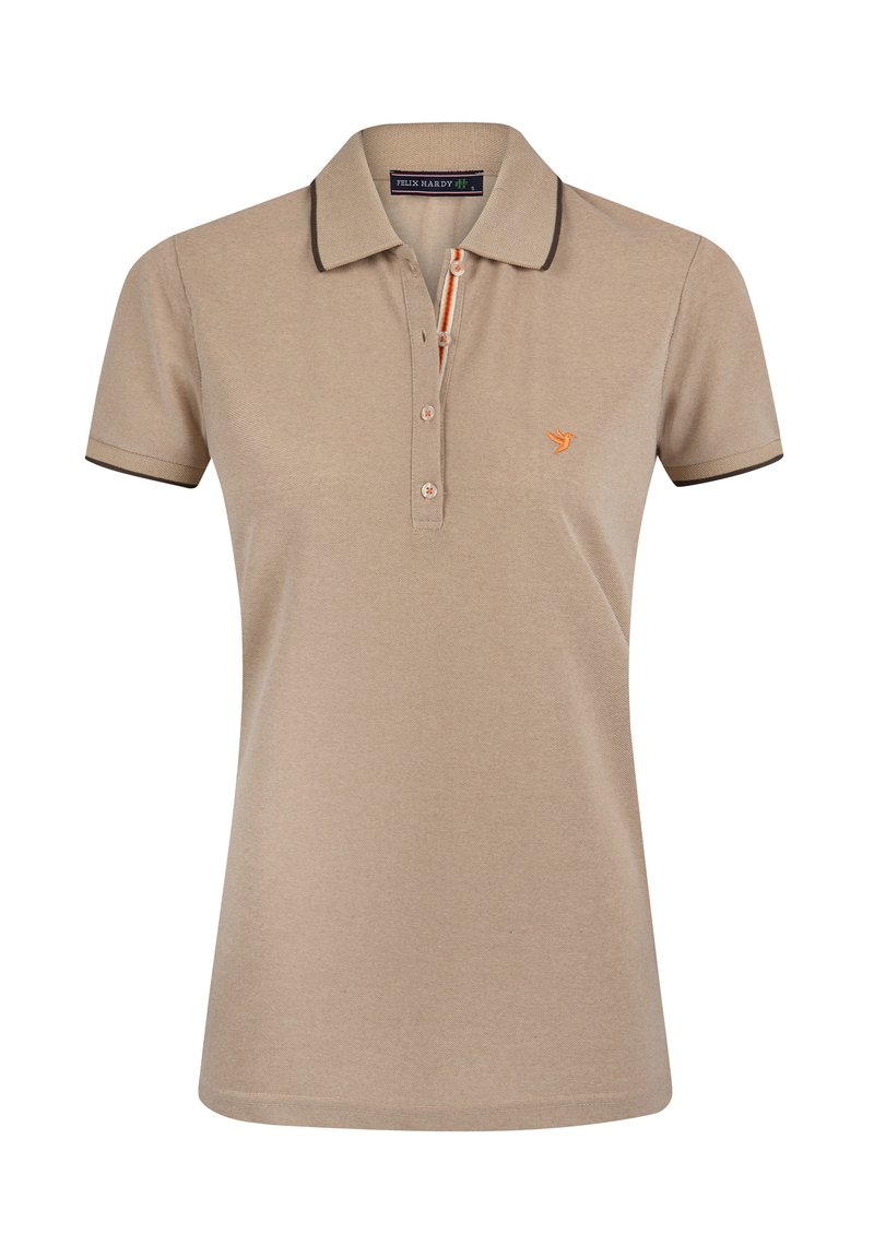 Beige poloshirt met een knoopsluiting, bruin accent bij de kraag en een oranje logo. Gemaakt van textuurstof met korte mouwen.