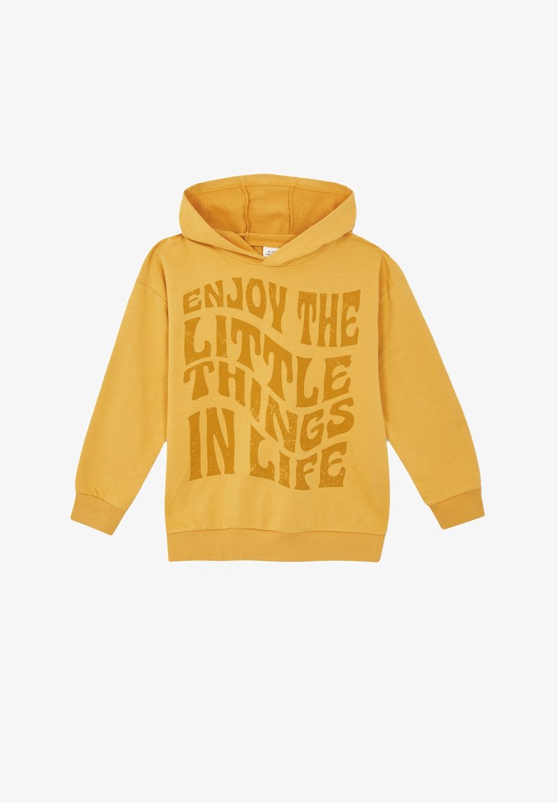 Sweatshirt à capuche jaune à manches longues avec le texte "Profitez des petites choses de la vie" en grandes lettres ondulées sur le devant.