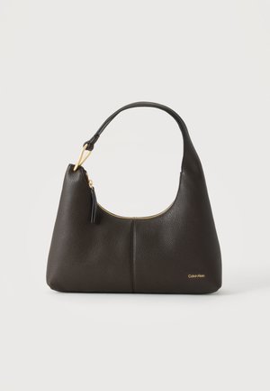 Calvin Klein, SLOUCHY SHOULDER - Håndtasker - dark brown