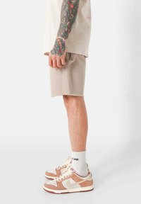 Sixth June CARPENTER - Jeansshort - beige