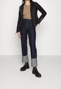 Freaky Nation Skinnjacka - black