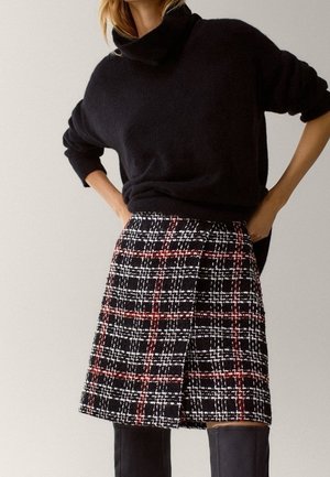 A-linjainen hame - black