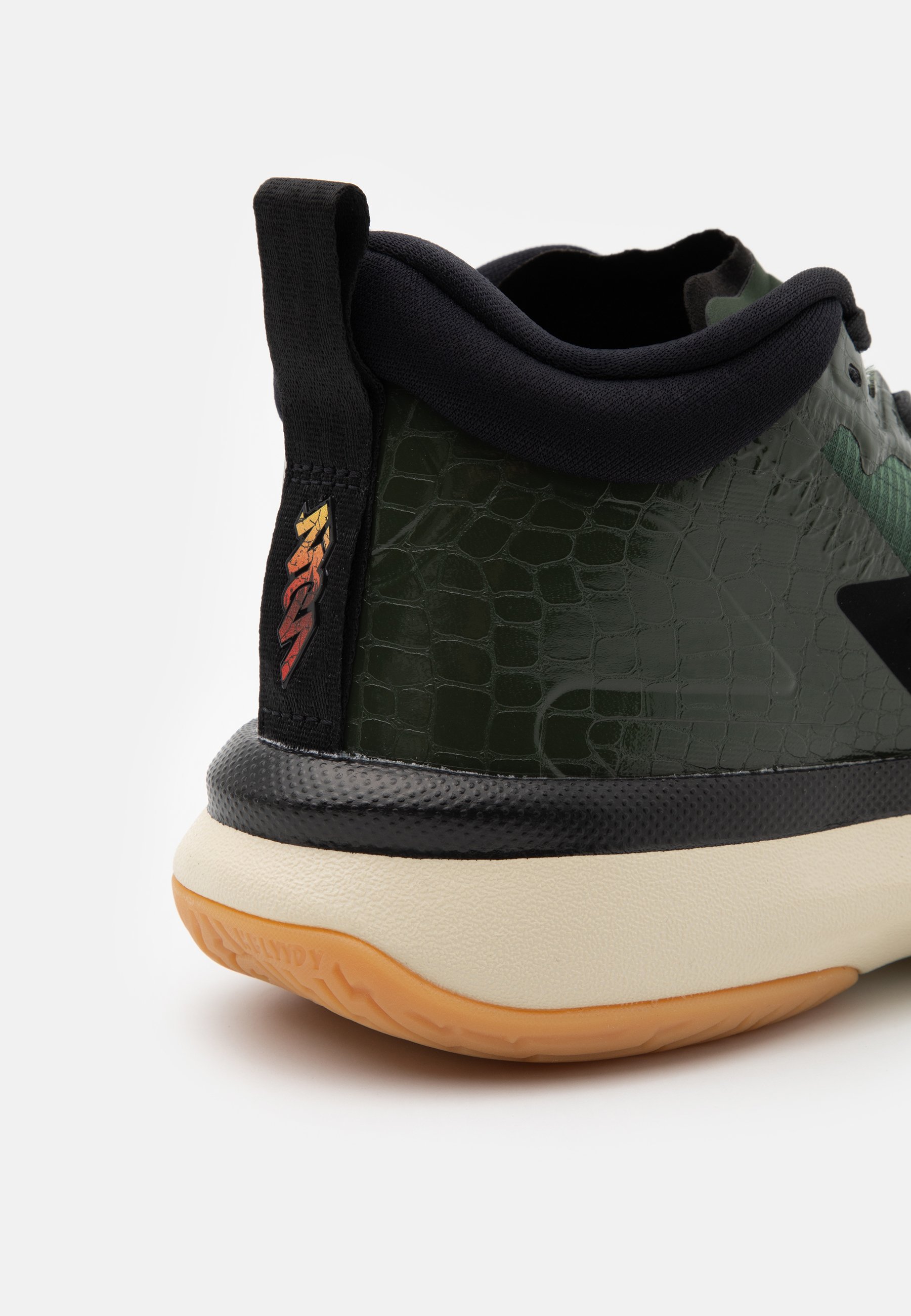 Jordan ZION 1 UNISEX - Zapatillas de baloncesto - carbon  green/black/asparagus/beach/light brown/university red/verde oscuro -  Zalando.es