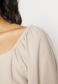 Vero Moda VMJESMILO - Blusa - silver lining