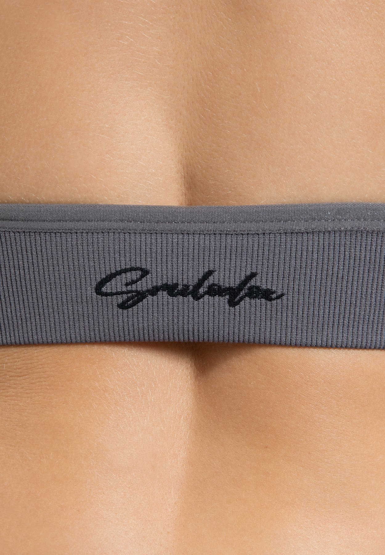 SILVIA SEAMLESS NECKHOLDER BRA SPORTS BH