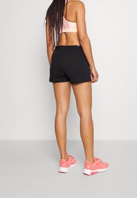 Puma Träningsshorts - black
