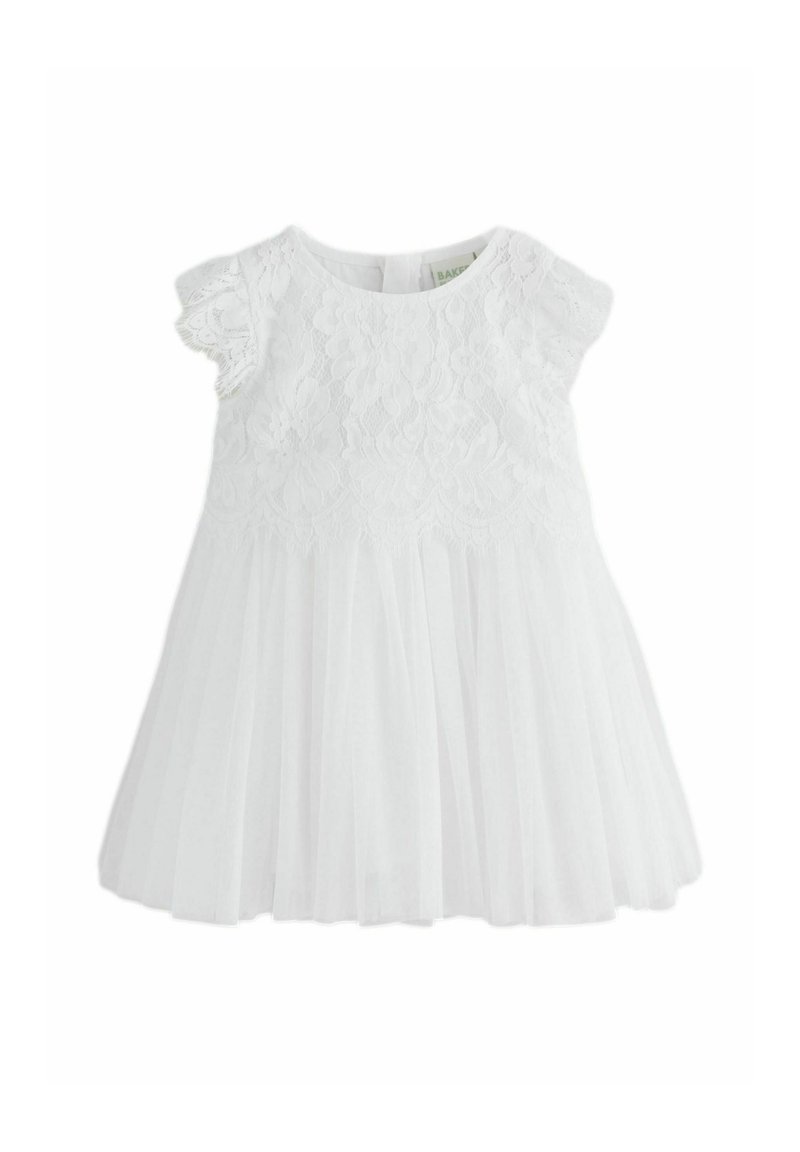 Valge beebitüdruku kleit, millel on pitsist body, frillidega varrukad ja volditud kangast seelik. Tagumine kinnitamine ümarate kaeluse avadega.