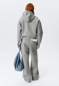 Miniatyrbilde 4