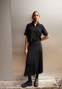ARMEDANGELS ILENIAA LARAA - Gonna a campana - black