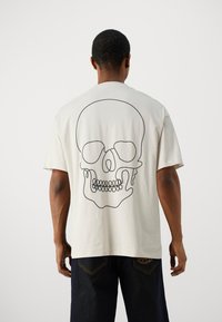 Jack & Jones JJTUNE TEE CREW NECK - Trükipildiga T-särk - moonbeam