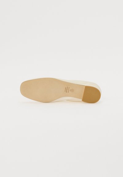 Stuart Weitzman BRIA BALLET - Ballerine - cream