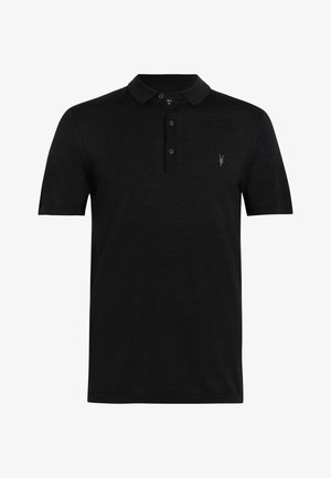 Schwarzes Polohemd aus weichem Stoff, mit einem Kragen, einer Drei-Knopf-Leiste und einem gestickten Logo auf der linken Brust.