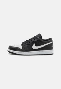 Non sélectionné, black/summit white