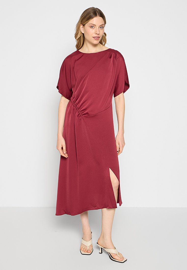 Closet Jurk bordeauxrood Closet Jurk bordeauxrood