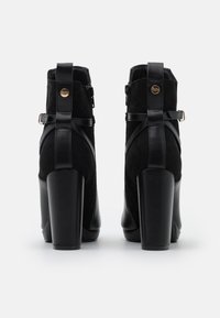 Buffalo MARIELA - Ankelboots med høye hæler - black