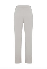 Pantalon gris clair en tissu doux, avec une coupe droite, deux poches arrière et une ceinture lisse.
