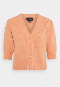 Kortärmad, persikofärgad cardigan med V-ringning, ribbad textur och fem rosa knappar framtill. Tillverkad av mjukt stickat material.