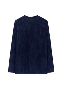 Maglione lungo blu navy con un motivo testurizzato di linee verticali, scollo a girocollo e polsini a costine. Tessuto morbido, vestibilità comoda.