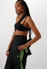 adidas Originals SKIRT - Mini sijonas - black
