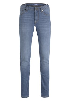 Jasnoniebieskie dżinsy o slim fit, z pięcioma kieszeniami, z suwakiem i subtelnymi detalami w stichu. Materiał wykazuje lekko teksturowaną powierzchnię.